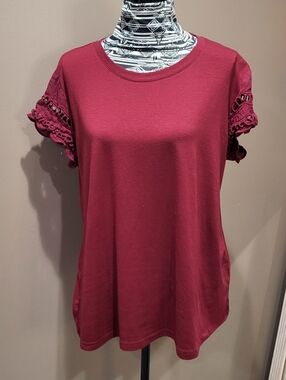 Women’s Short Sleeve Red Lace-Trim Tee